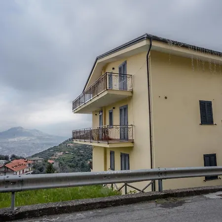 Apartment Miravesuvio Pimonte